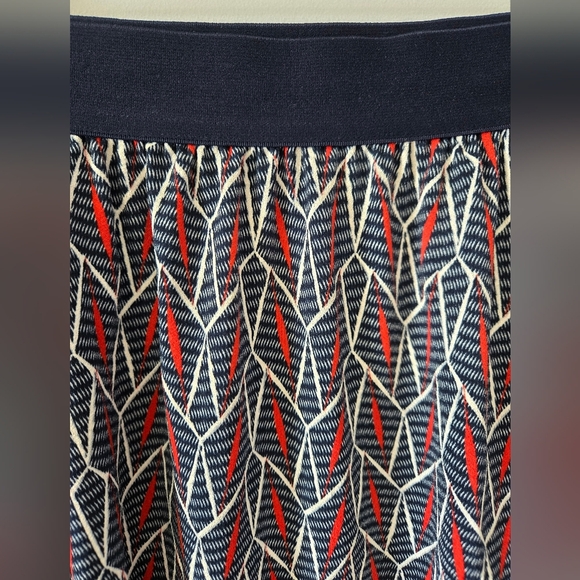 VILA JOY Navy, White and Red Patterned Women's Skirt. Size Small - Picture 2 of 9